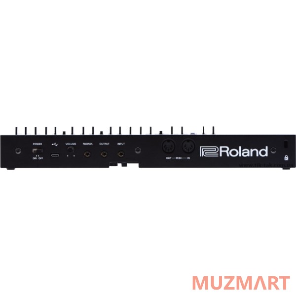 Roland JU-06 Синтезатор